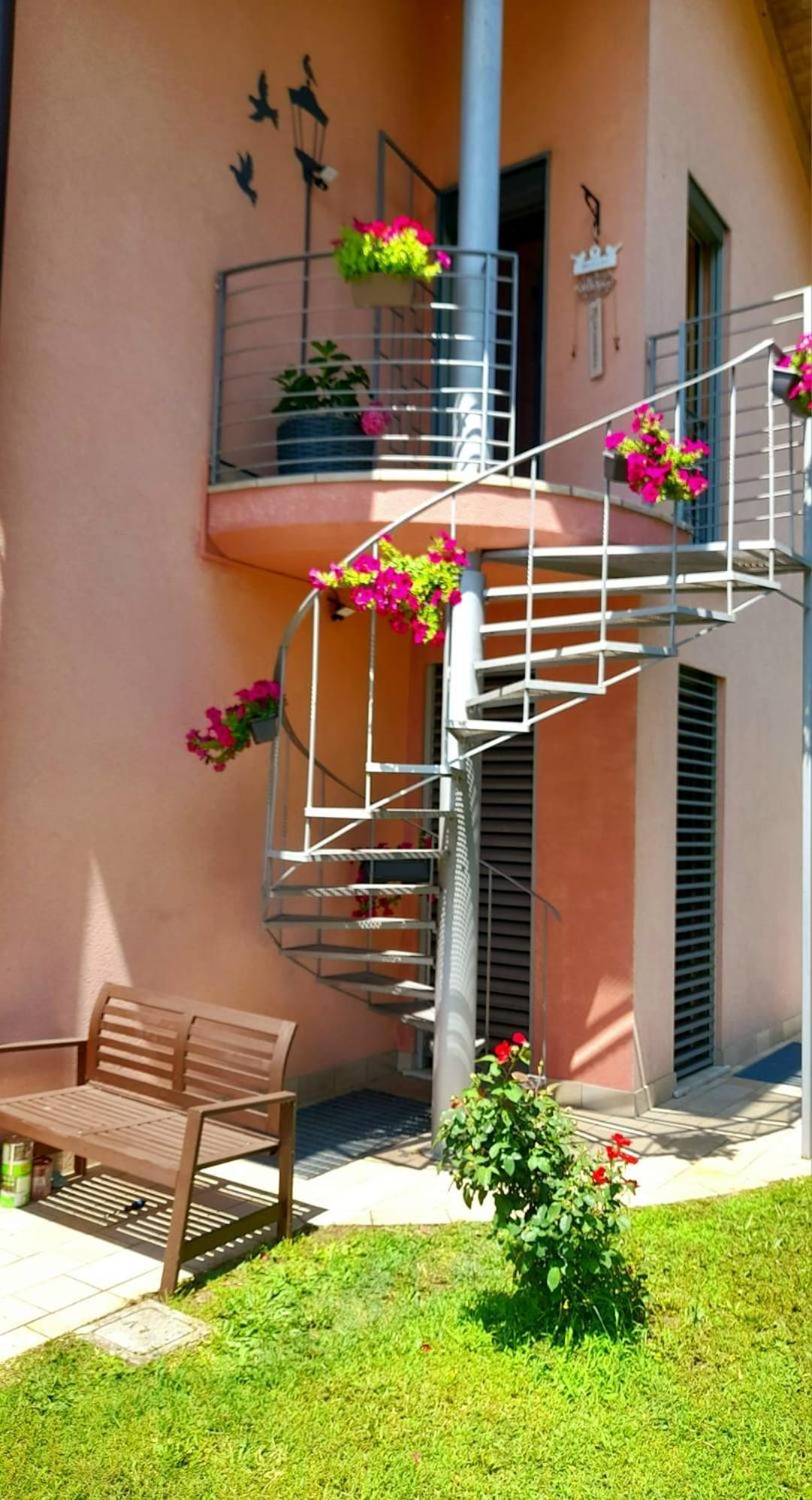 Villa Dei Tramonti Гавирате Экстерьер фото